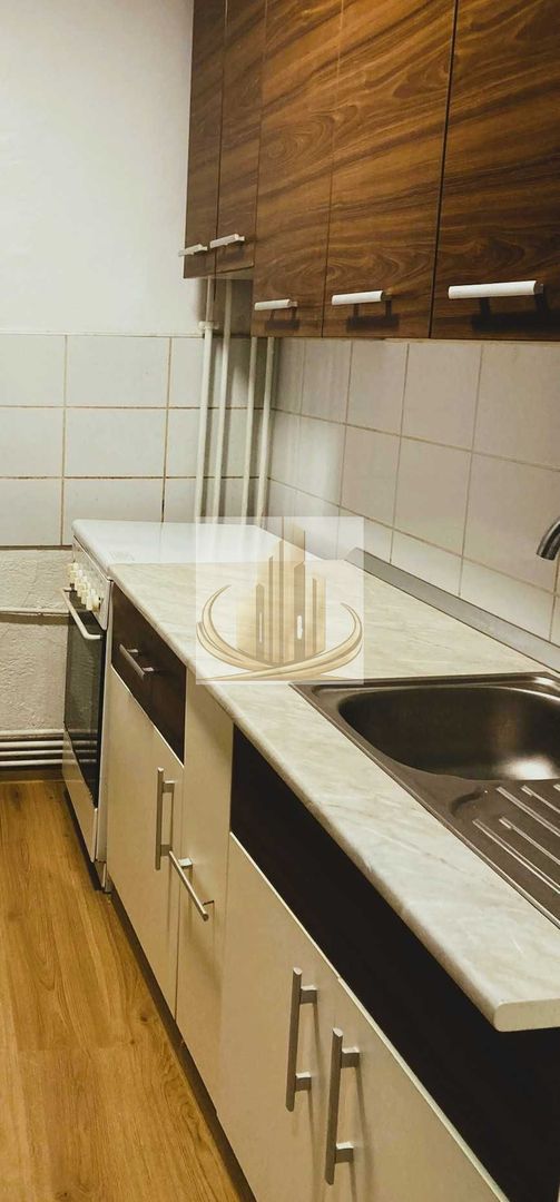 Apartament cu 2 camere decomandat etaj 2 Lipovei - Poză 3