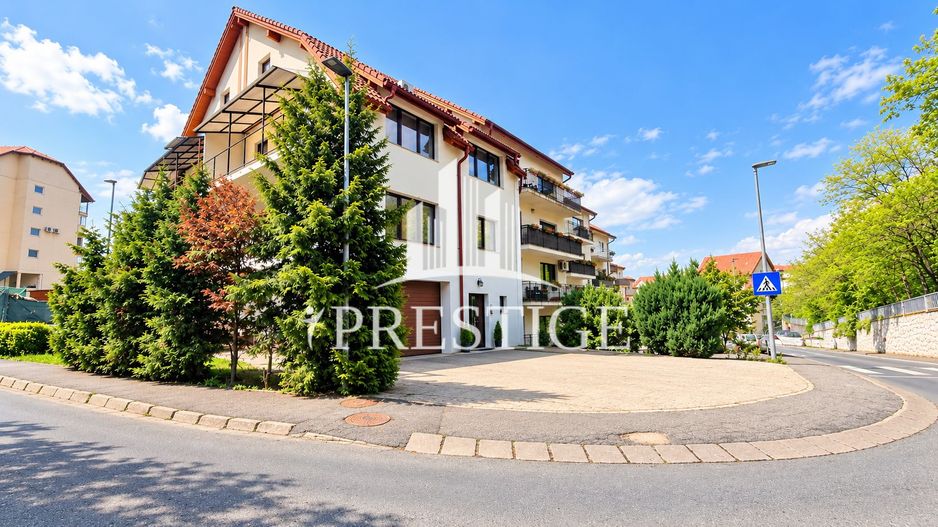 CASĂ DE VÂNZARE 5 CAMERE, GARAJ ÎNCĂLZIT, 2 BĂI, ZONA TILIȘCA SIBIU - Poză 1