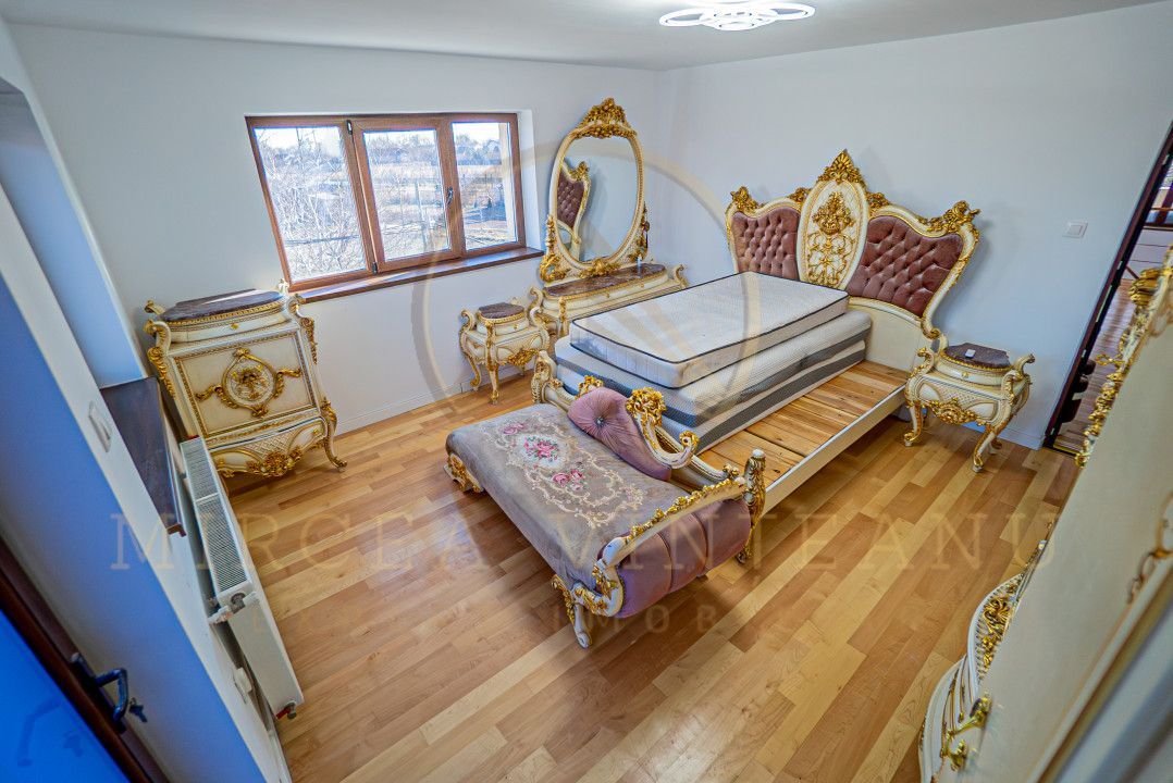 Lazu - Vila de vânzare compusă din P+1E+M. - Poză 24