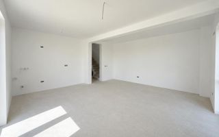 COMISION 0! Duplex finalizat. 5 camere, 3 bai. Panouri fotovoltaice. - Poză 2