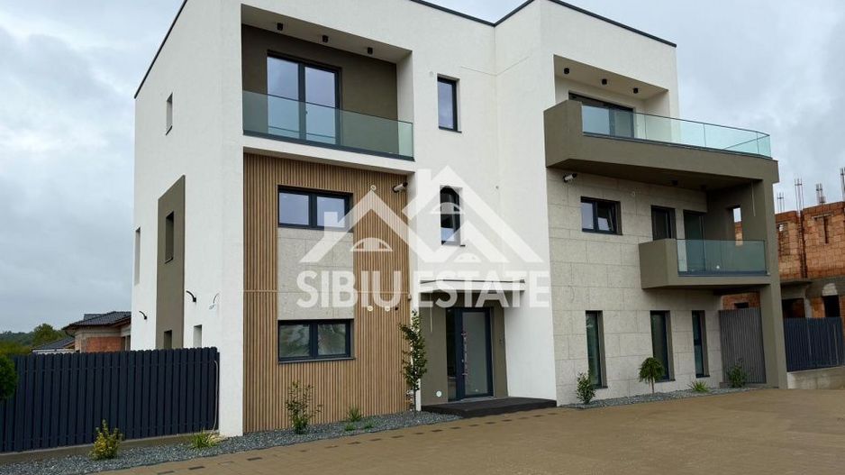 Apartament exclusivist 4 camere, intabulat, 115 mp , Grădină 200 mp , - Poză 1