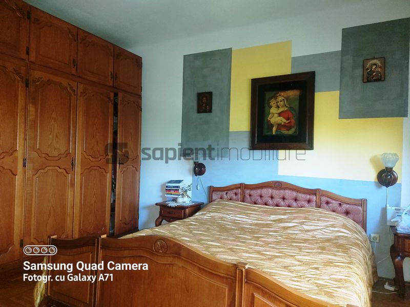 Casa cu 6 camere str.E Teodoroiu - Poză 10
