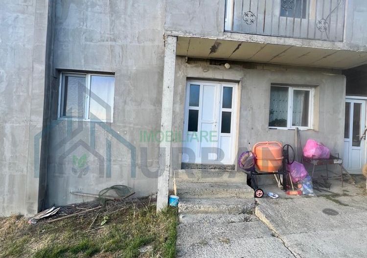Casă cu 4 camere în Bogonos, Letcani - 80 mp construiți, teren 800 mp - Poză 1