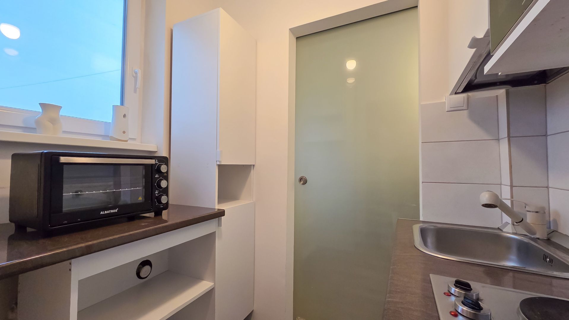 Garsonieră spațioasă de închiriat – Universitate | Str. Academiei - Poză 9