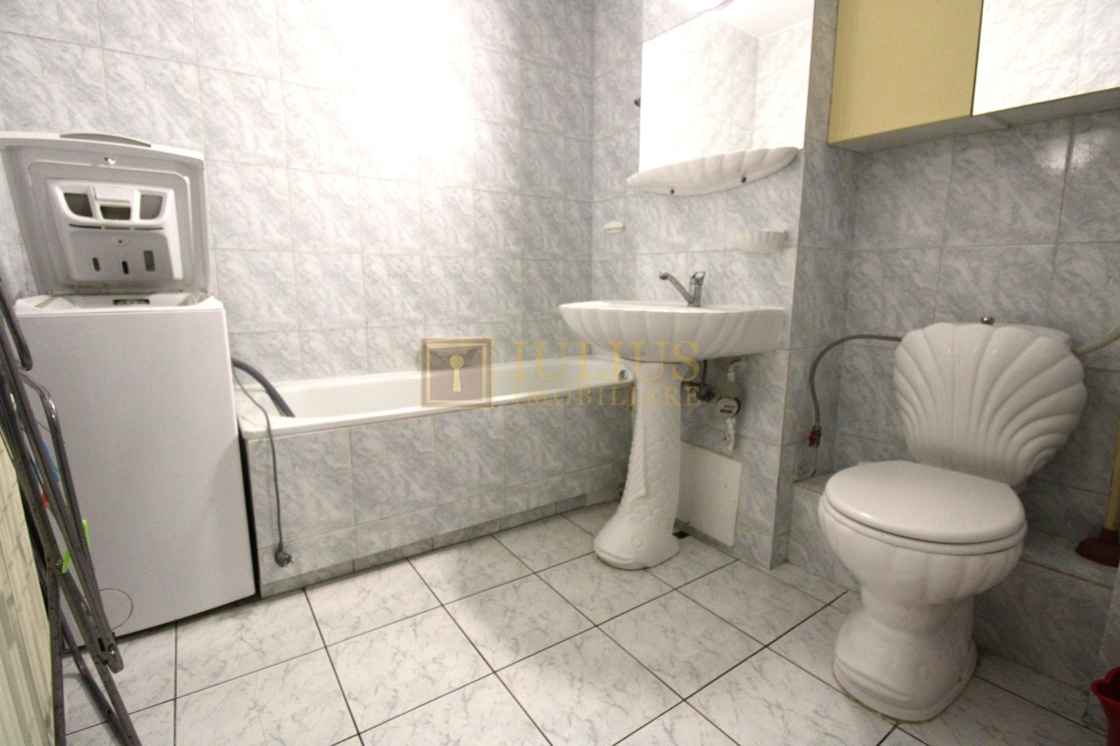 Apartament cu 2 camere in zona Aradului - Poză 13