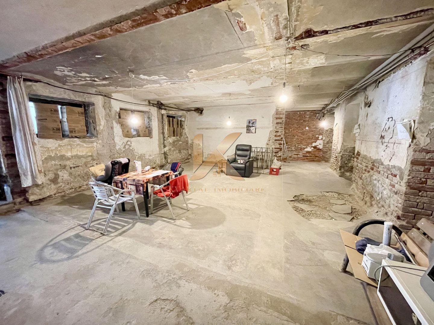 Spațiu comercial 70 mp, zona Ultracentrală! Negociabil - Poză 2