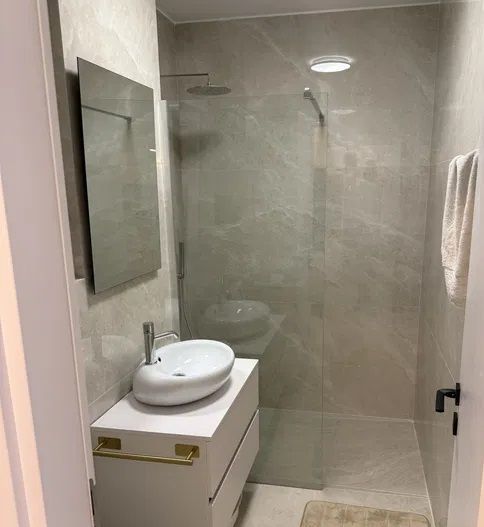 Inchiuriere 2 camere cu acces la piscina si spa zona Pipera - Poză 6