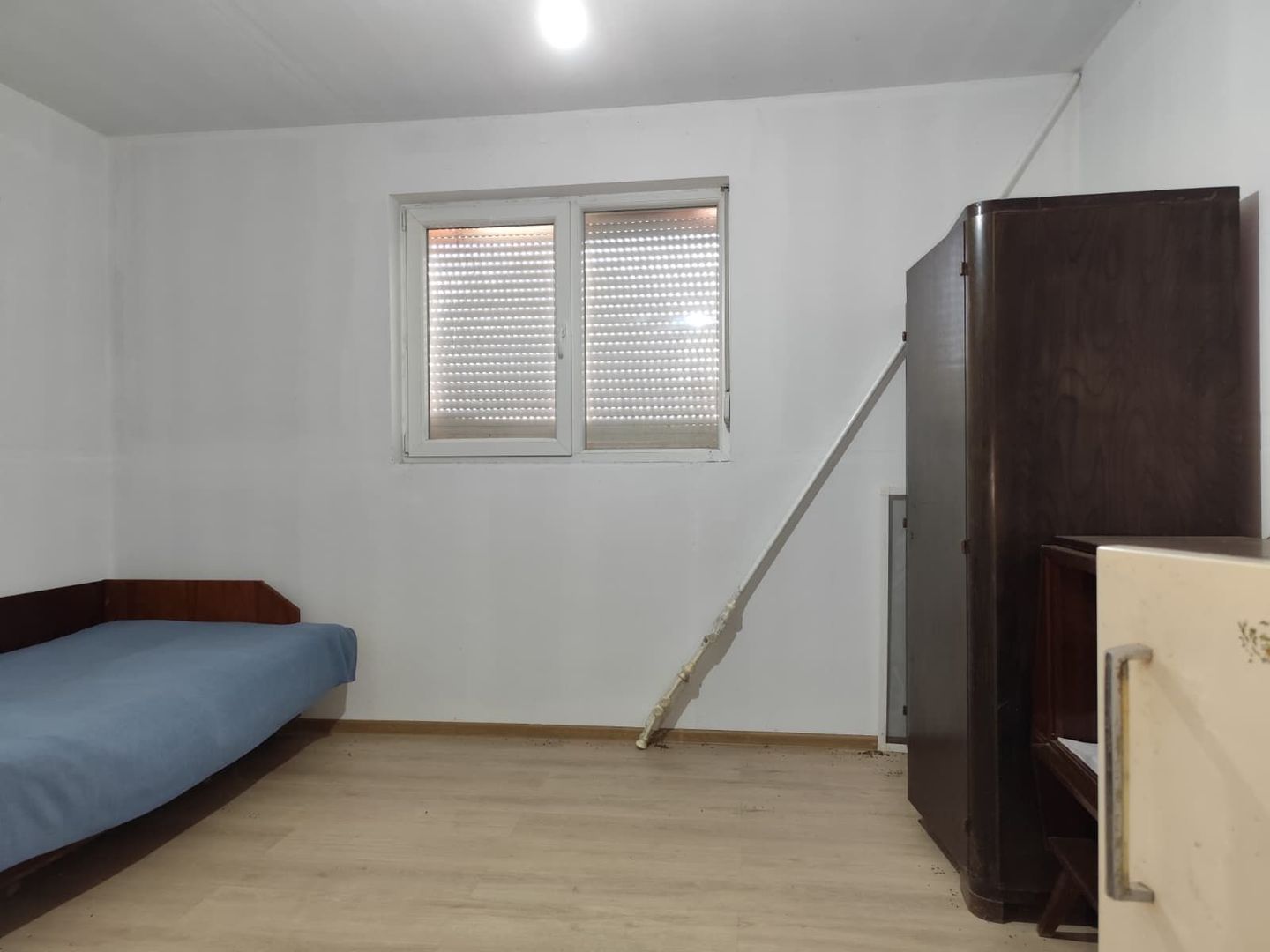 Casa la tara de vanzare, teren mare, 2 intrari auto - Calea Mare, Biho - Poză 15