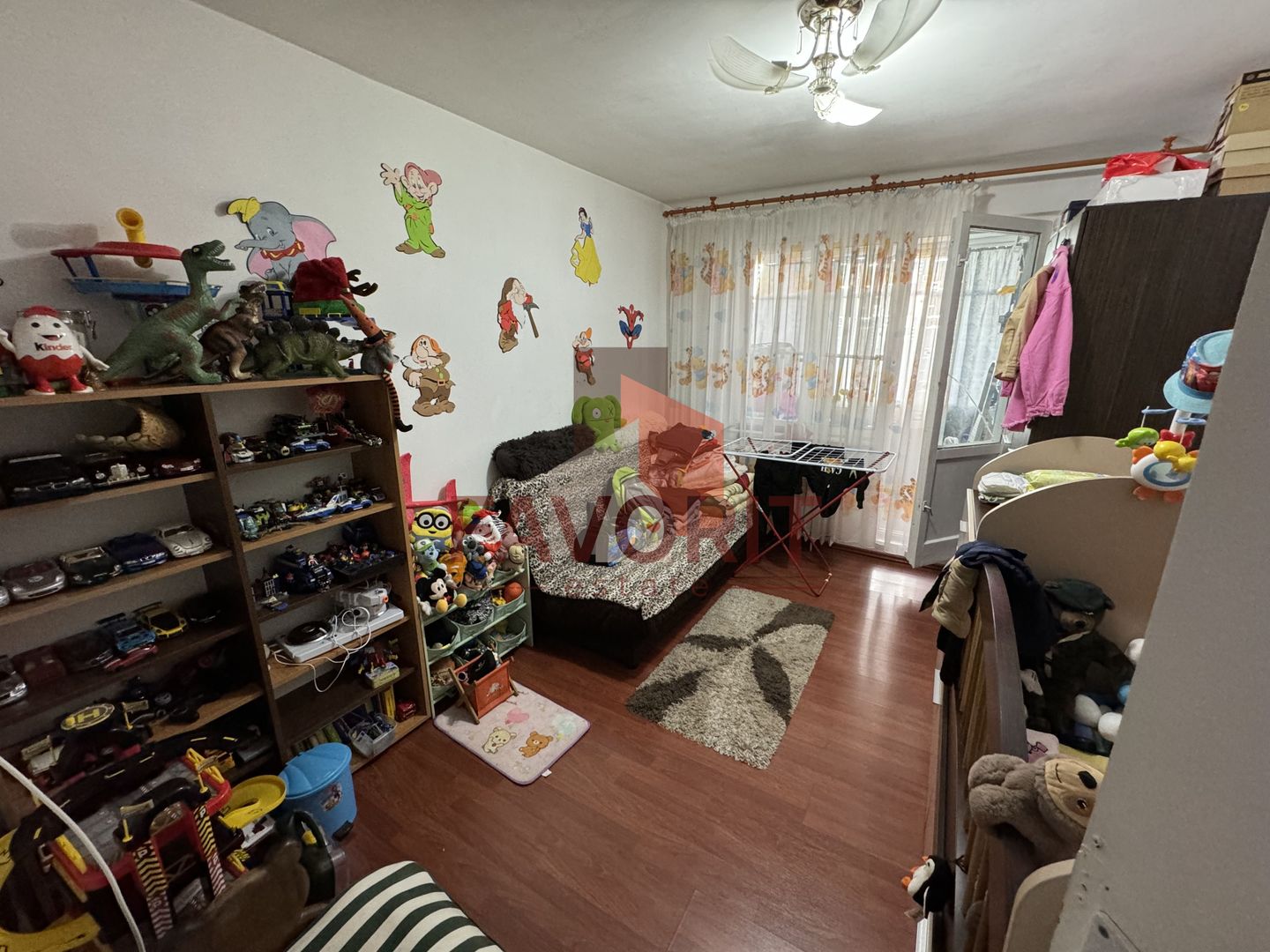 Etaj intermediar. Pozitie excelenta. Boxa in CF - Poză 13