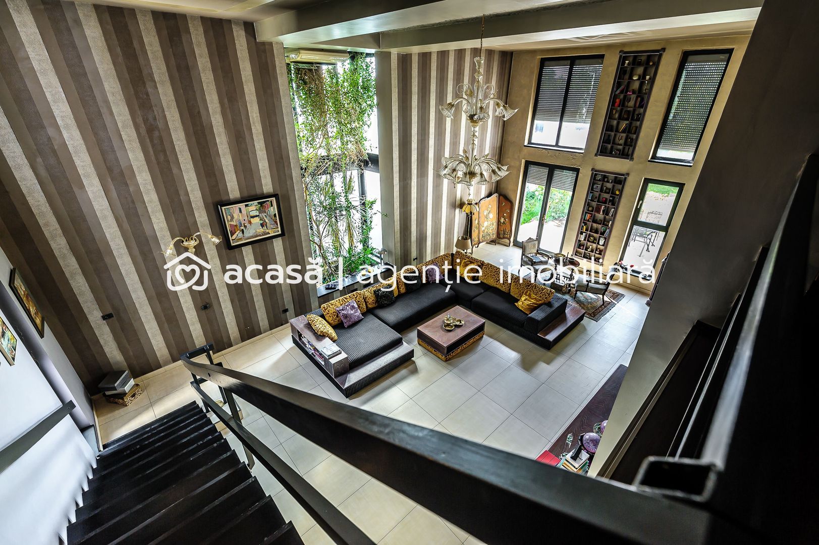 Vilă unică în Pârneava - Poză 1