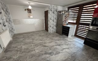 Casa 5 camere cu teren GENEROS si CARPORT - Cartierul Arhitectilor - Poză 16