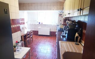 De vanzare apart. cu 3 camere, Complex Vega, Ultimul Leu, et.8, 145.000 E - Poză 8
