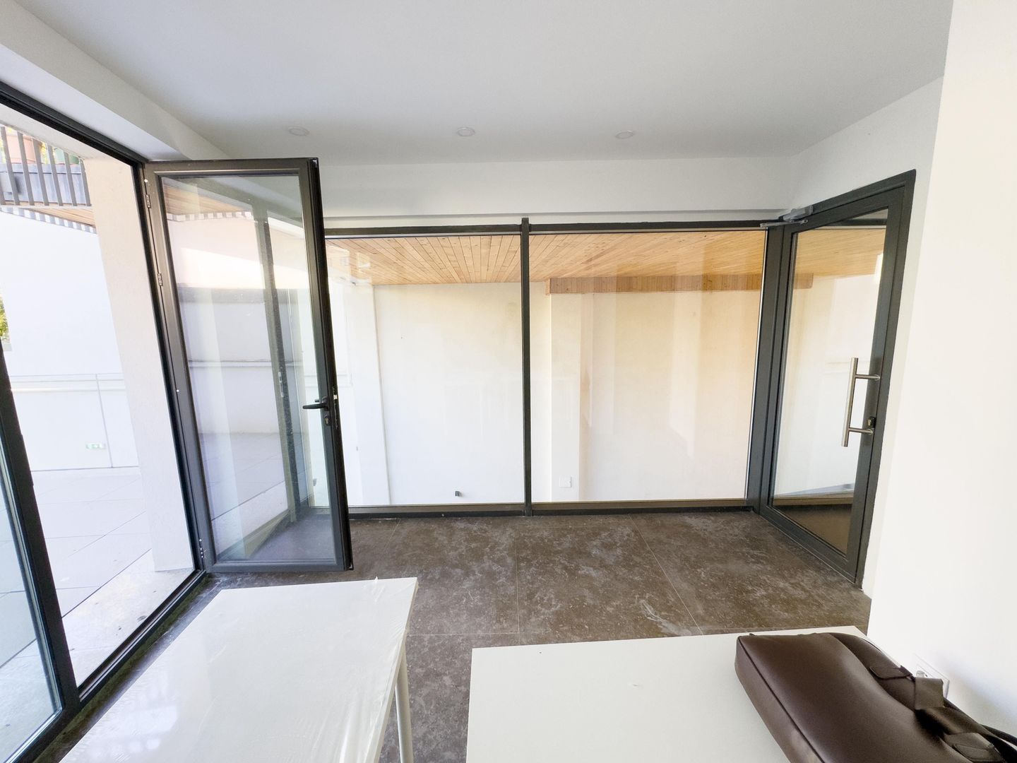 Spatiu birou 29mp metrou Stefan cel Mare Parcul Circului zona Polona - Poză 2