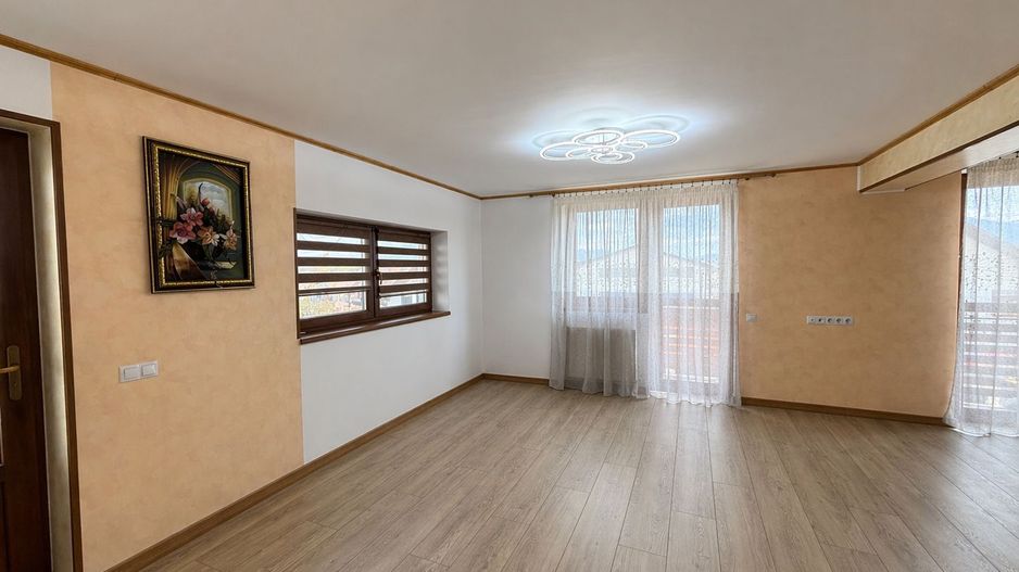 Casa 5 camere cu teren GENEROS si CARPORT - Cartierul Arhitectilor - Poză 1