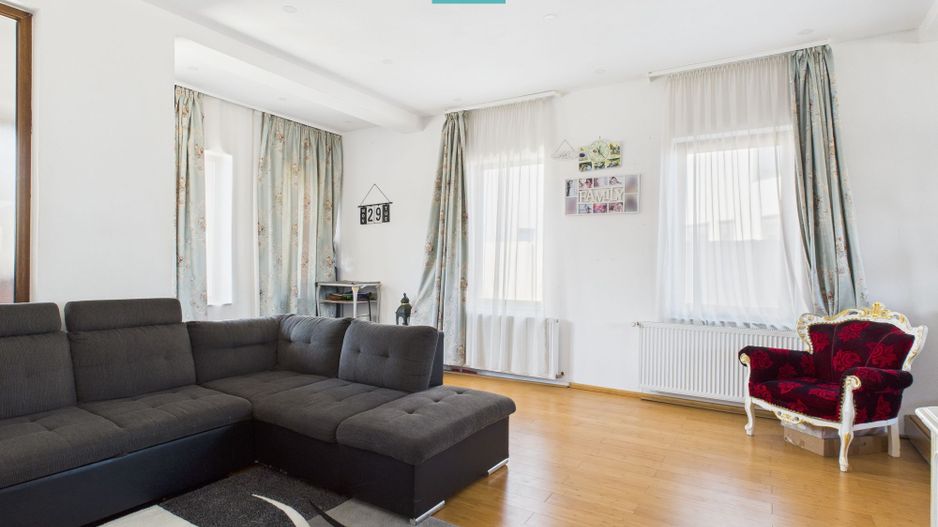 Casă modernă cu 6 camere în Vladimirescu - Poză 1