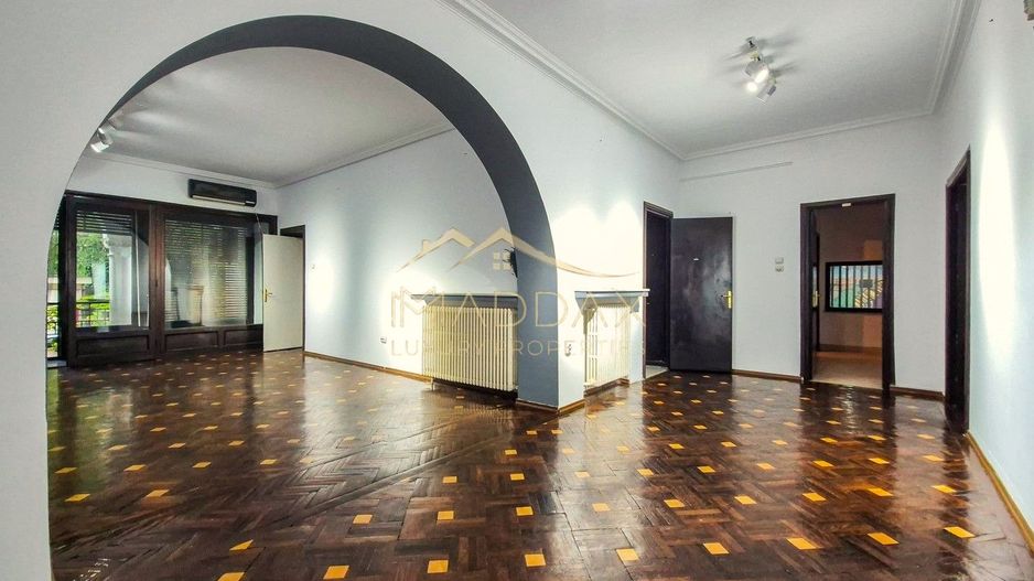 Apartament parter Piața Romană | 5 camere | Curte | 8 Locuri de Parcare - Poză 4