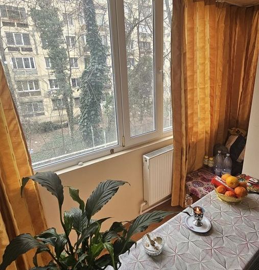 GARSONIERA LUJERULUI BLOC 1979 - Poză 4