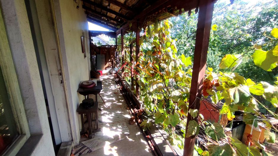 CASĂ DE VÂNZARE | 9 CAMERE | TEREN 1.000 MP | BĂICOI – ZONĂ CENTRALĂ - Poză 17