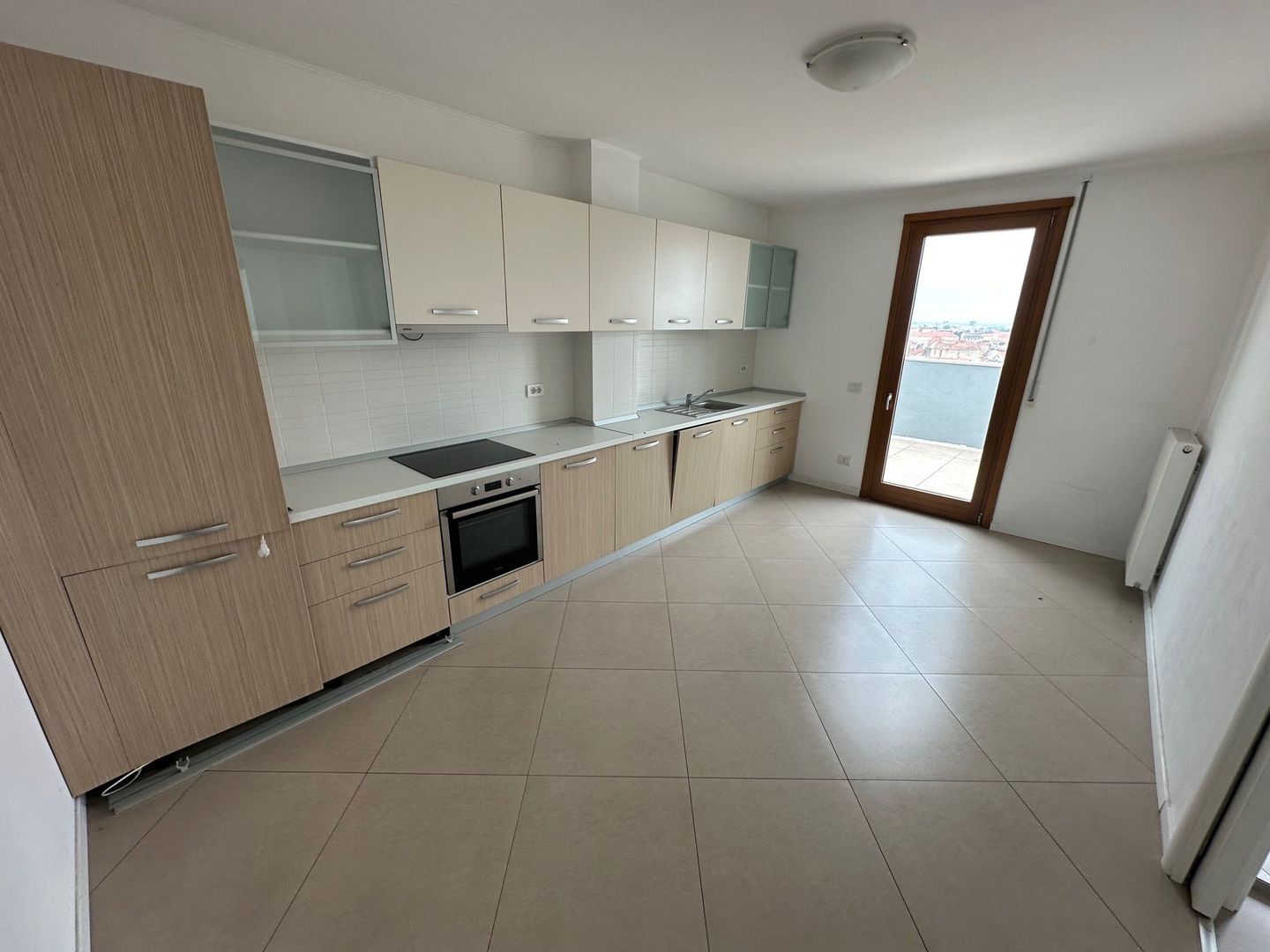 Birouri  cladire noua, zona centrala - Poză 11