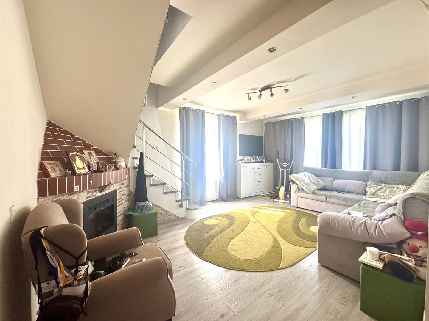 Casă individuală cu 5 camere și piscină |Săcălaz| - Poză 2