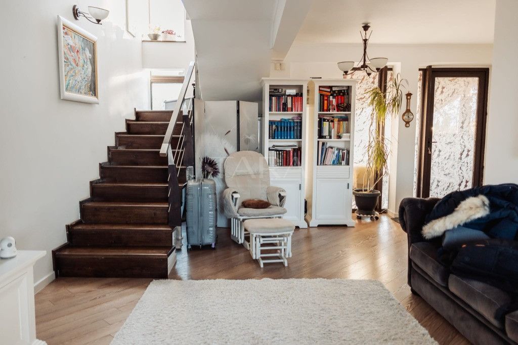 Casa Ideală în Cartier Europa – Locuință sau Afacere - Poză 4