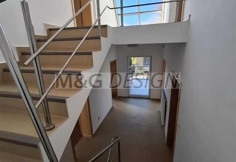 Casa D+P+2 E Elisabetin-Balcescu 7 locuri de parcare birouriclinicaetc - Poză 1