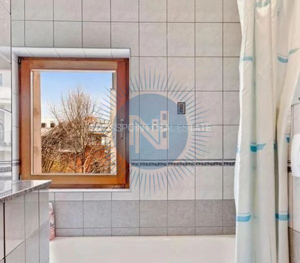 Apartament in vila Capitale plus Demisol - Poză 14