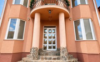 Casă elegantă de vânzare | Complet mobilată și utilată | Oradea - Poză 1