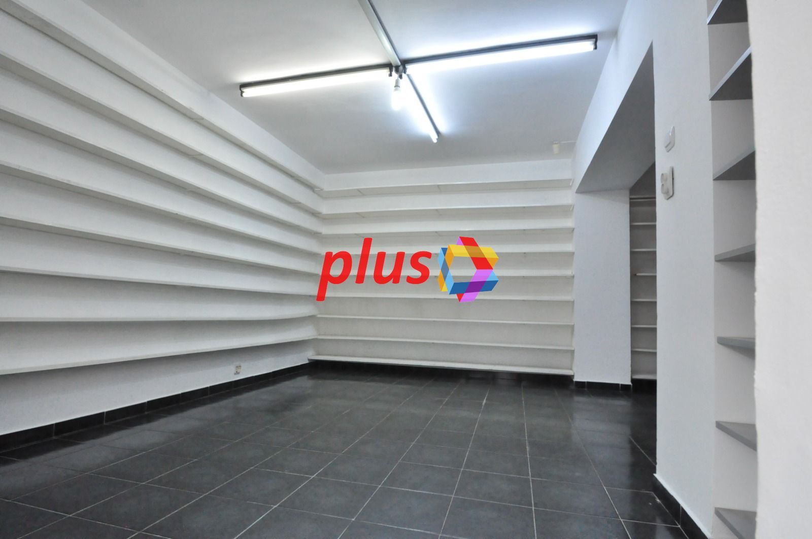 Spatiu comercial de închiriat Brașov - 49 mp # spatii-comerciale-brasov.ro - Poză 4