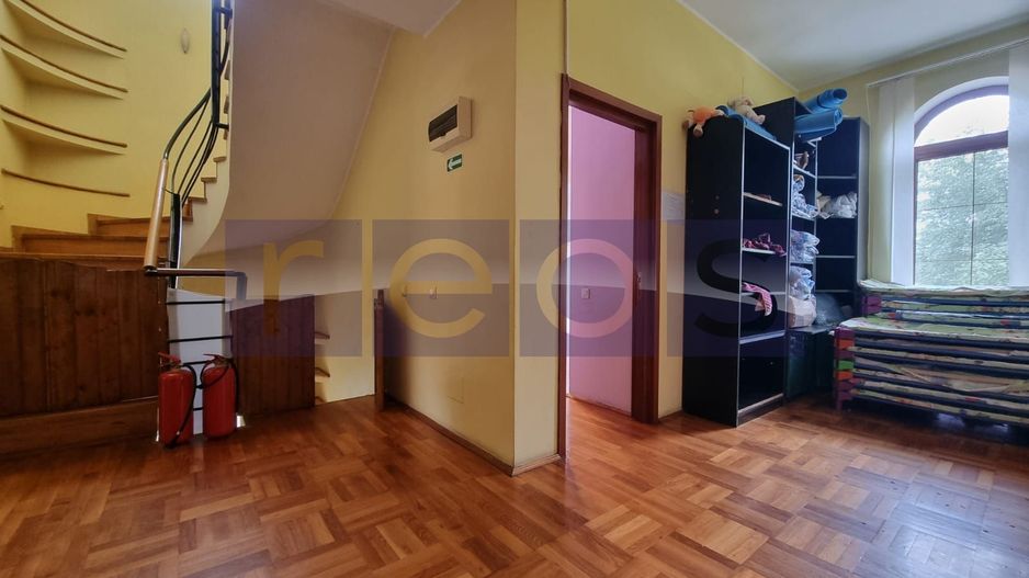 DE INCHIRIAT VILA  D+P+1+2 + CURTE | ZONA PARCUL CAROL - Poză 22