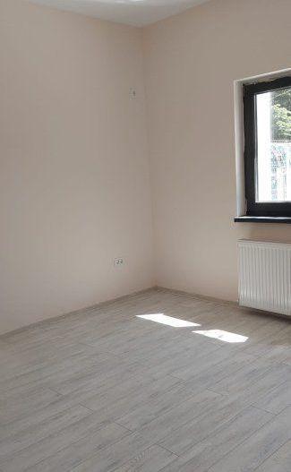 Casa nouă de inchiriat | curte proprie | zona Militari-Lujerului - Poză 4