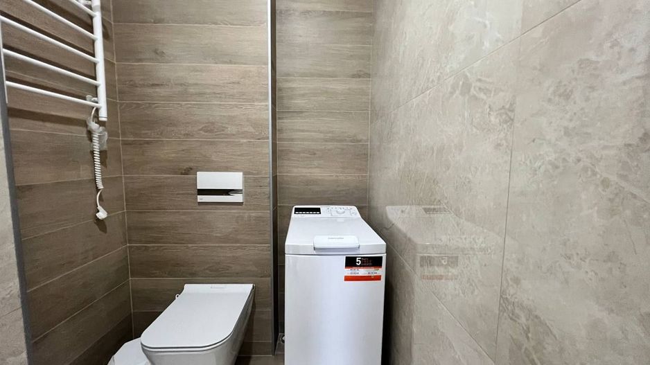 Apartament cu 3 camere de vânzare - Poză 10