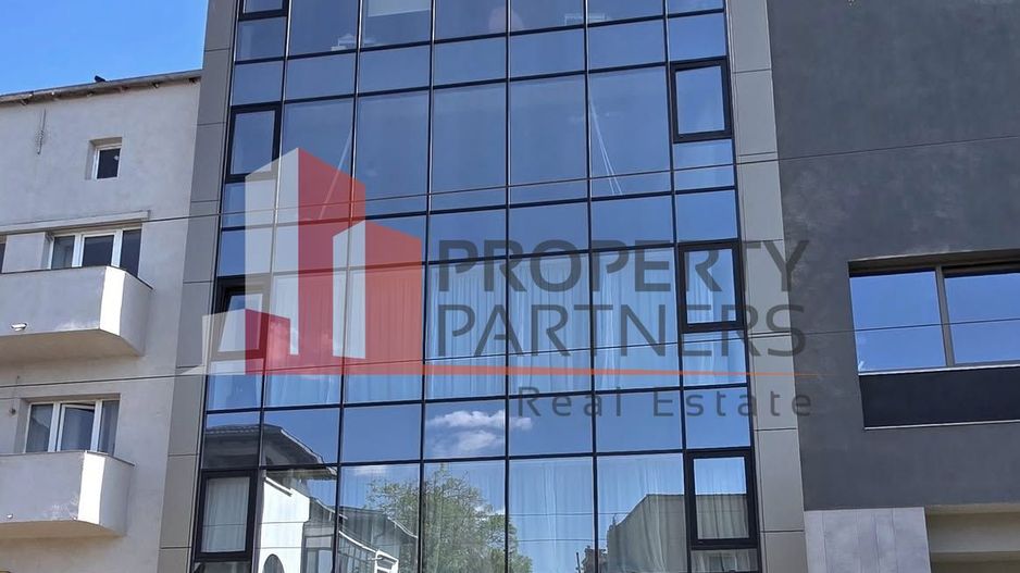 Spatiu de birou Central - Poză 1