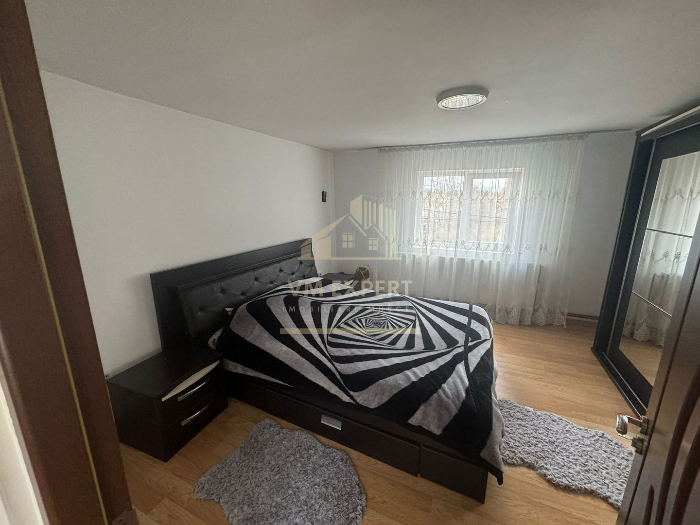 VILA 5 CAMERE TEREN 1200 MP, LAZARESTI (SCHITU GOLESTI) - Poză 8