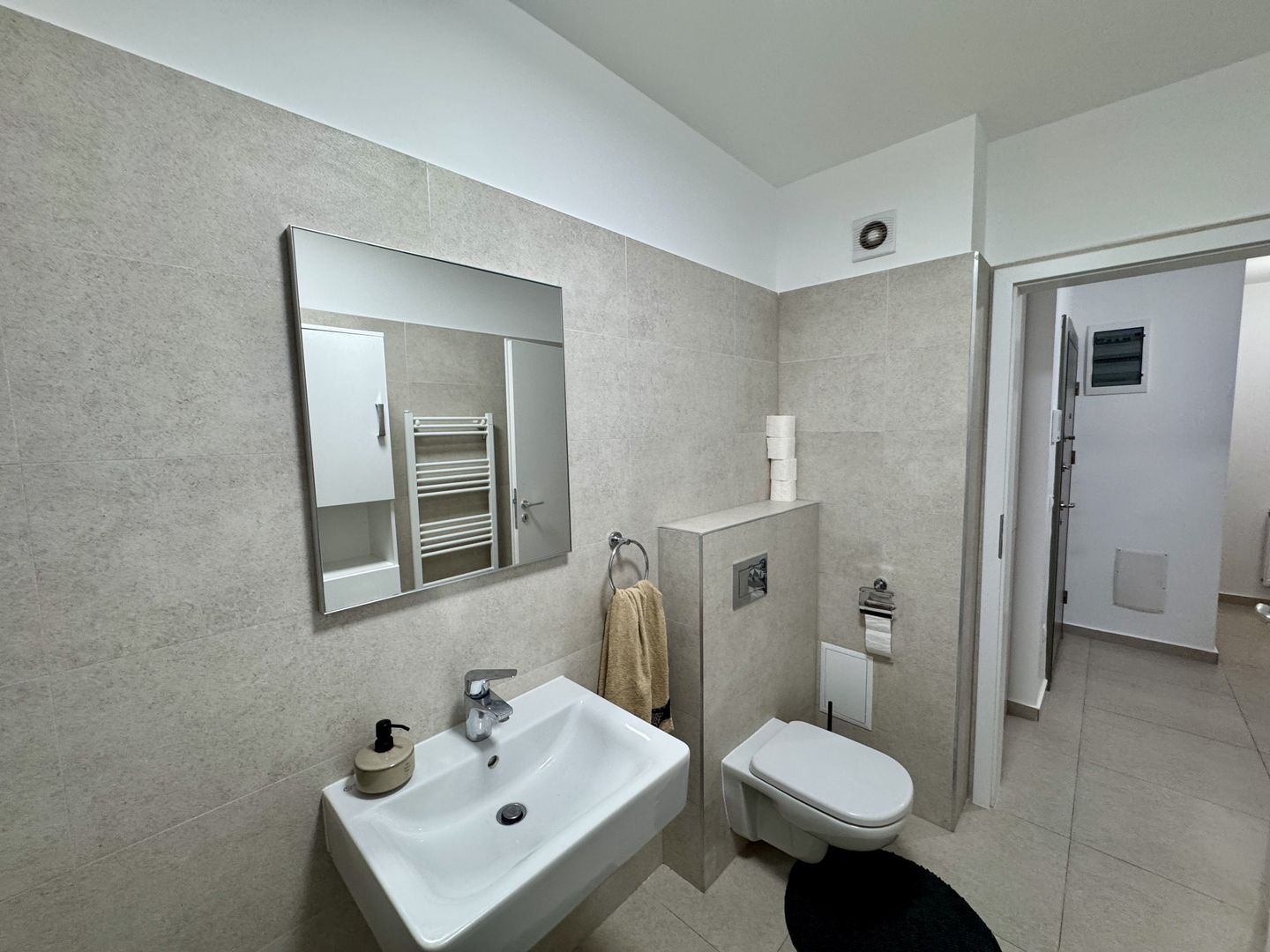 Apartament cu 2 camere, decomandat, in Tractorul - Poză 10