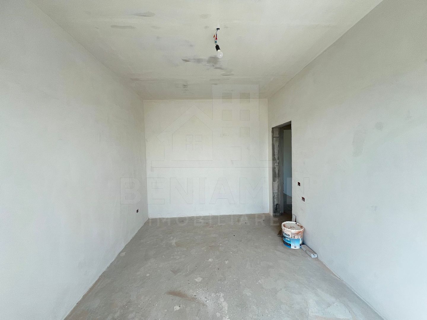 Casa-5 camere-P+1+P-147mp utili-600mp teren-Utilitati-Sanpetru - Poză 8