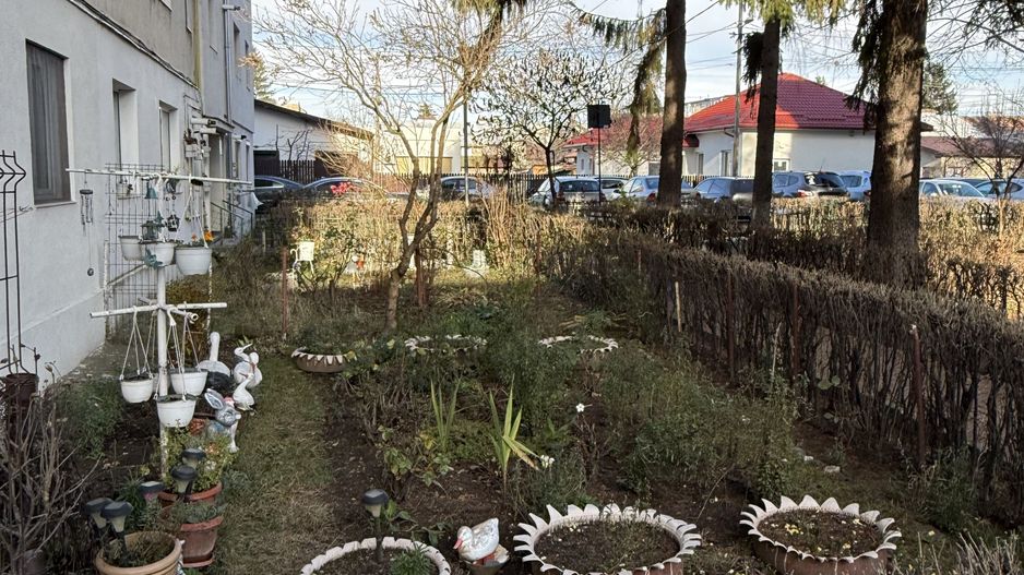 Ap 2 camere renovat - mobilat și utilat complet - Poză 18