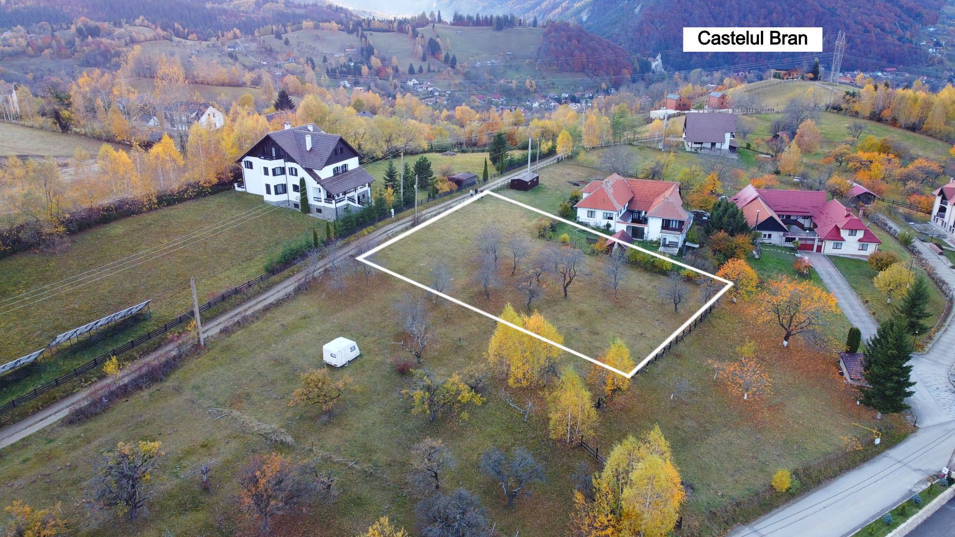 Intravilan 1000 mp | Sohodol-Priveliște panoramică către munți Bucegi - Poză 1