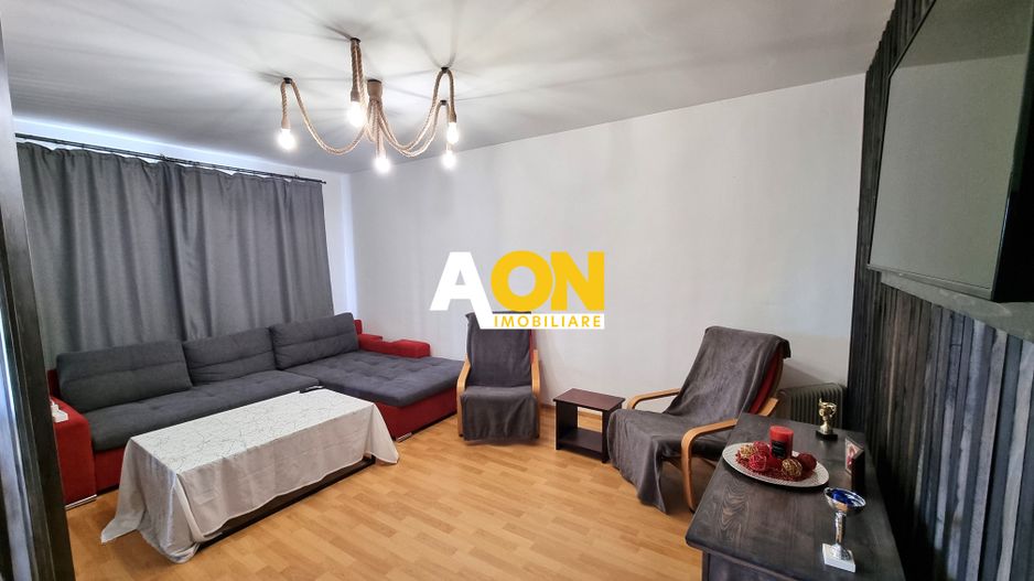 De vanzare apartament 3 camere decomandat bloc nou Cetate - Poză 2