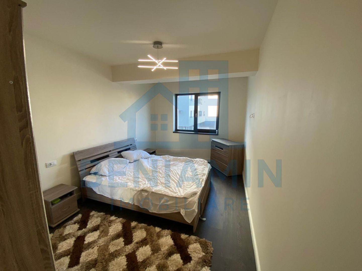 Apartament modern 3 camere-Zona Ciuperca-Loc de parcare-Disponibil - Poză 5