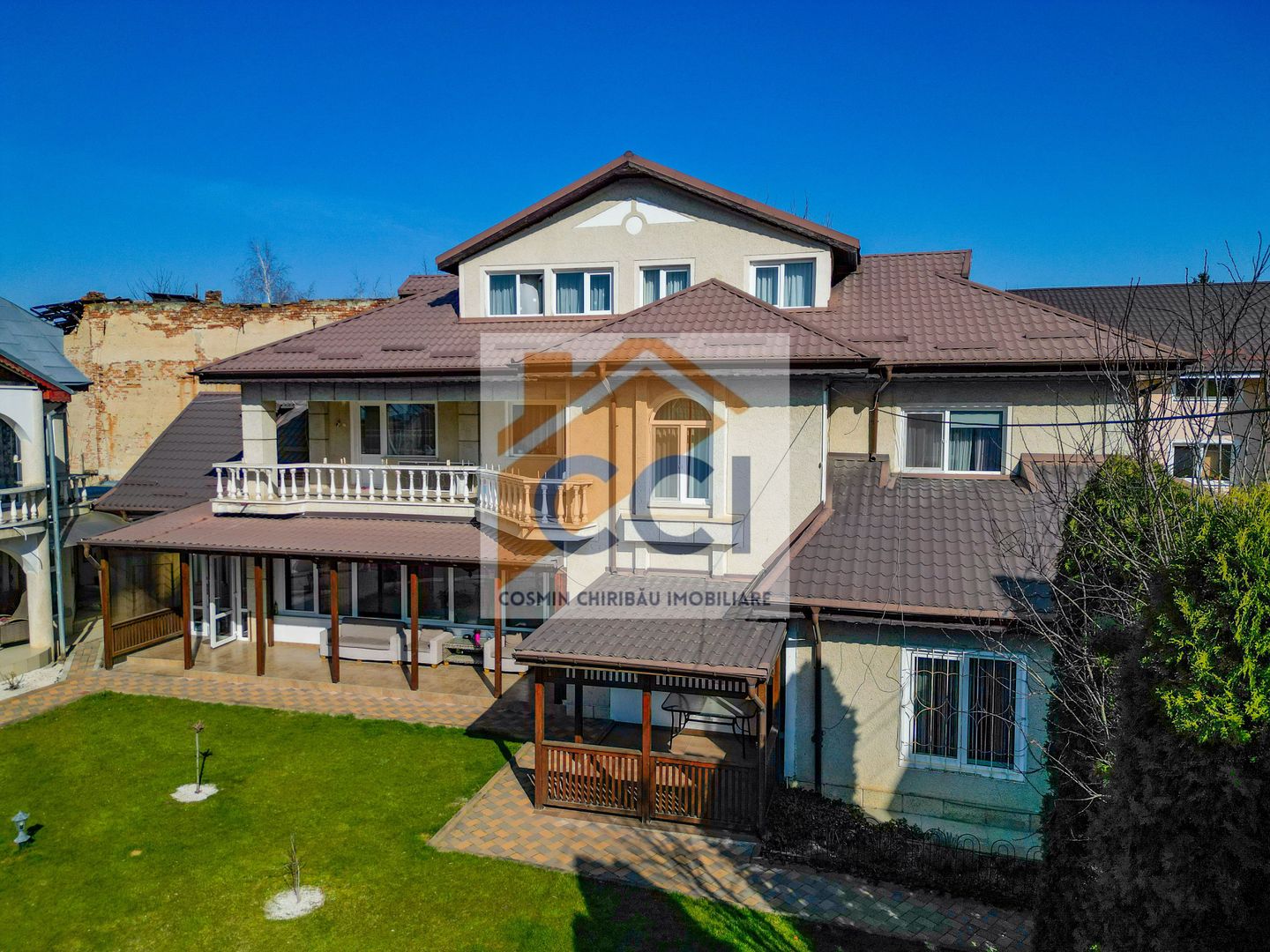 Proprietate exclusivistă ultracentrală -eleganță, spațiu și rafinament - Poză 1