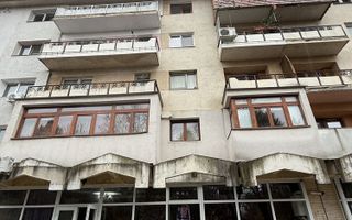 Apartament 3 camere, decomandat, ultracentral - Poză 1