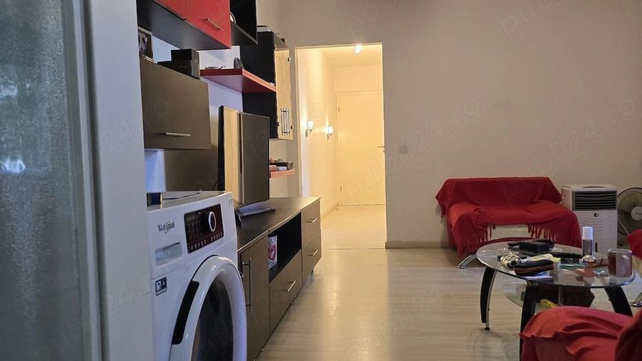 vand apartament 3 camere Circumvalatiunii  Favorit amenajat centrala - Poză 2