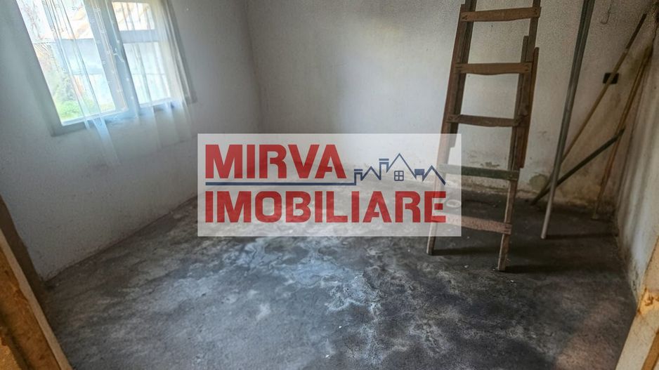 Exclusivitate! Casă cu teren generos în Sat Olteni, Com.Teișani - Poză 19