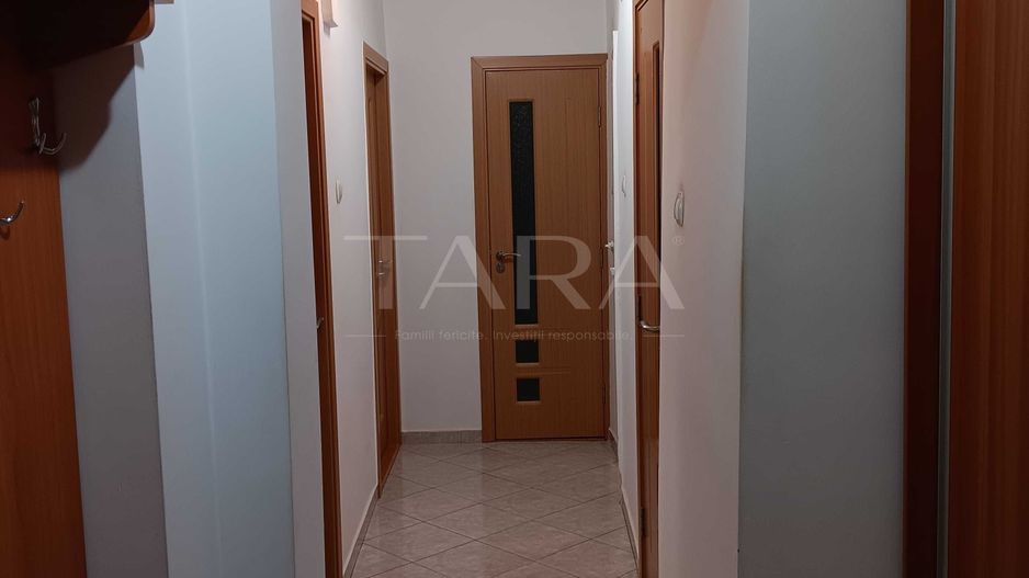 Apartament cu 3 camere decomandate, 2 băi și balcon închis, Zorilor. - Poză 2