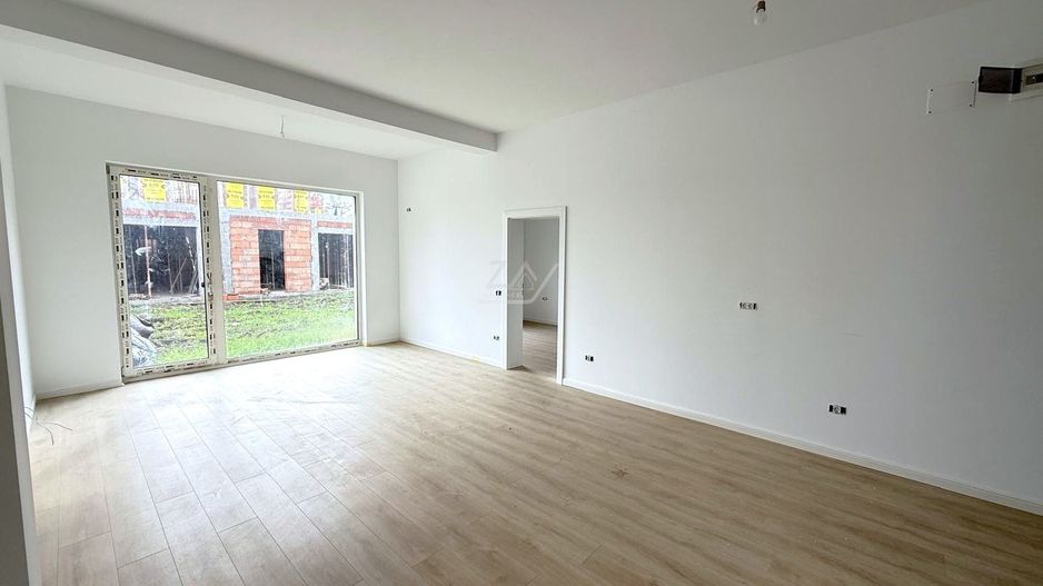 Bloc finalizat. Gradina proprie 25 mp. Loc de parcare. - Poză 2