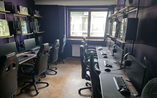 BRASADAS vinde proprietate ultracentrala, doua case 250 mp. - Poză 11