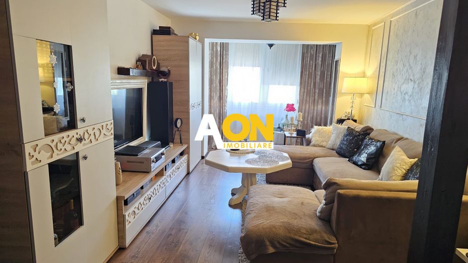 Apartament 3 camere, Cetate, etaj intermediar - Poză 13