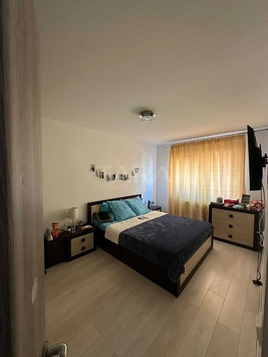 Vanzare apartament central, Floresti. - Poză 6