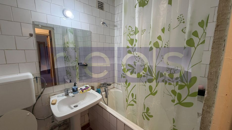 De vanzare 3 camere lângă metrou 1 Decembrie | 67 mp | Etaj 2 - Poză 7